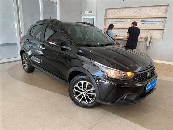 FIAT ARGO 1.3 FIREFLY FLEX TREKKING CVT FIAT ARGO 1.3 FIREFLY FLEX TREKKING CVT